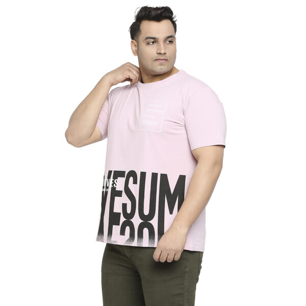 Plus Size Men's Round Neck Awesome Print Light Pink T-shirt