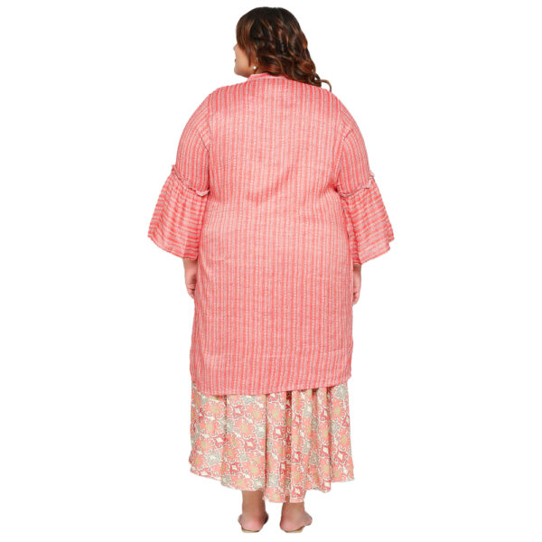 Plus Size Sleeveless Inner Cape Peach Dress in a Fashionable Print.