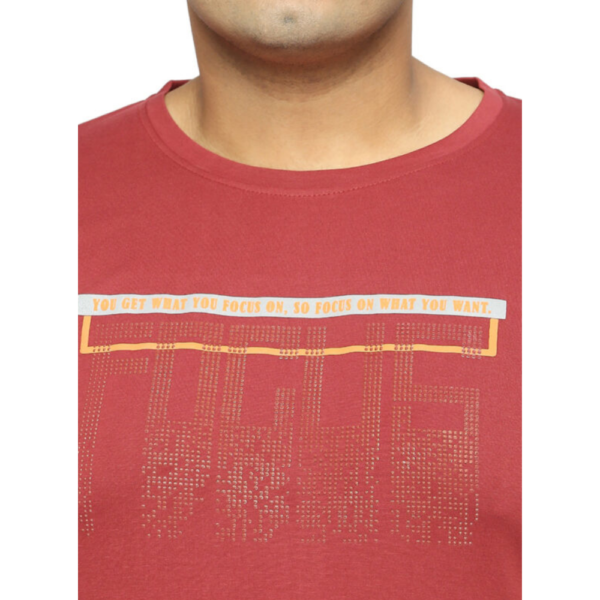 Plus Size Men's Crew Neck Focus Print on Chest Rust T-shirt